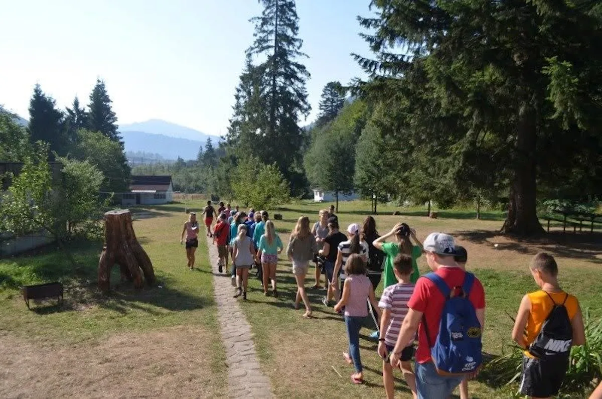 Deux colonies de vacances dans les Carpates pour des enfants touchés par la guerre