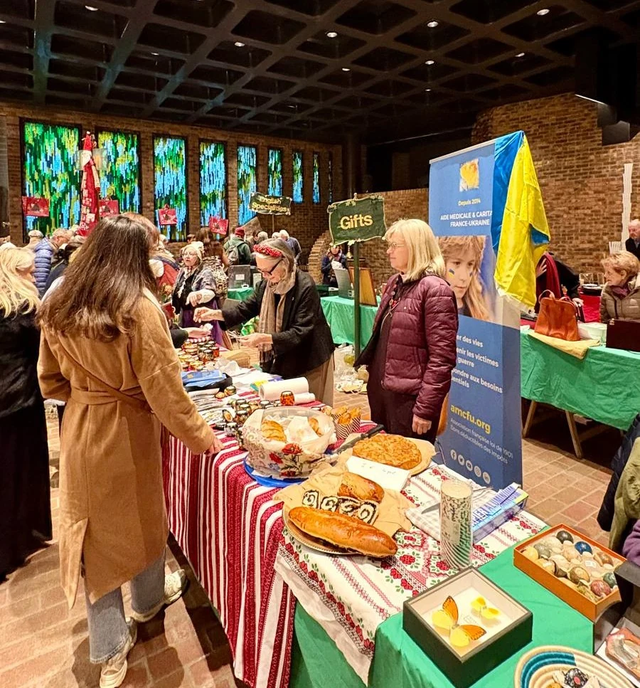Marché de Noël solidaire à Paris : 700 € pour un équipement néonatal à Dnipro